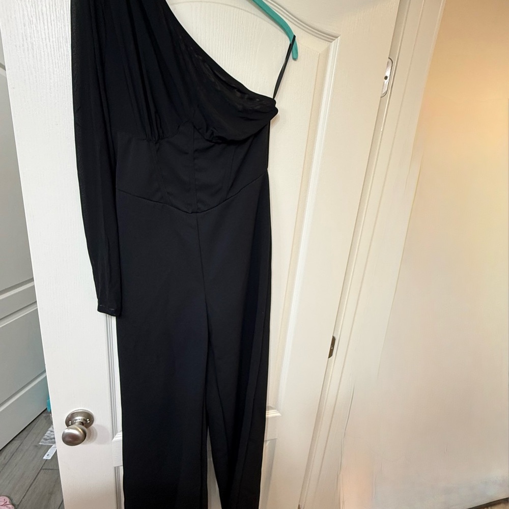 SHEIN Black One-Shoulder Jumpsuit